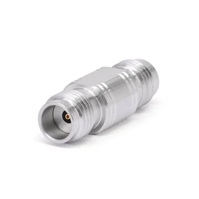 1,85 mm -es adapter